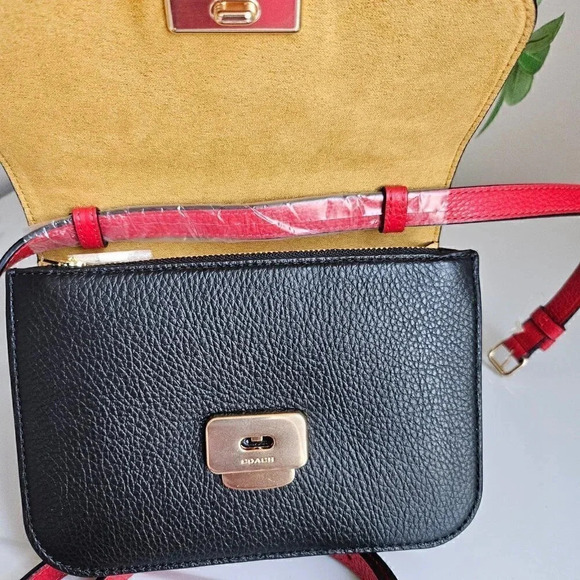 Disney x Coach Mickey Crossbody - Picture 6 of 12